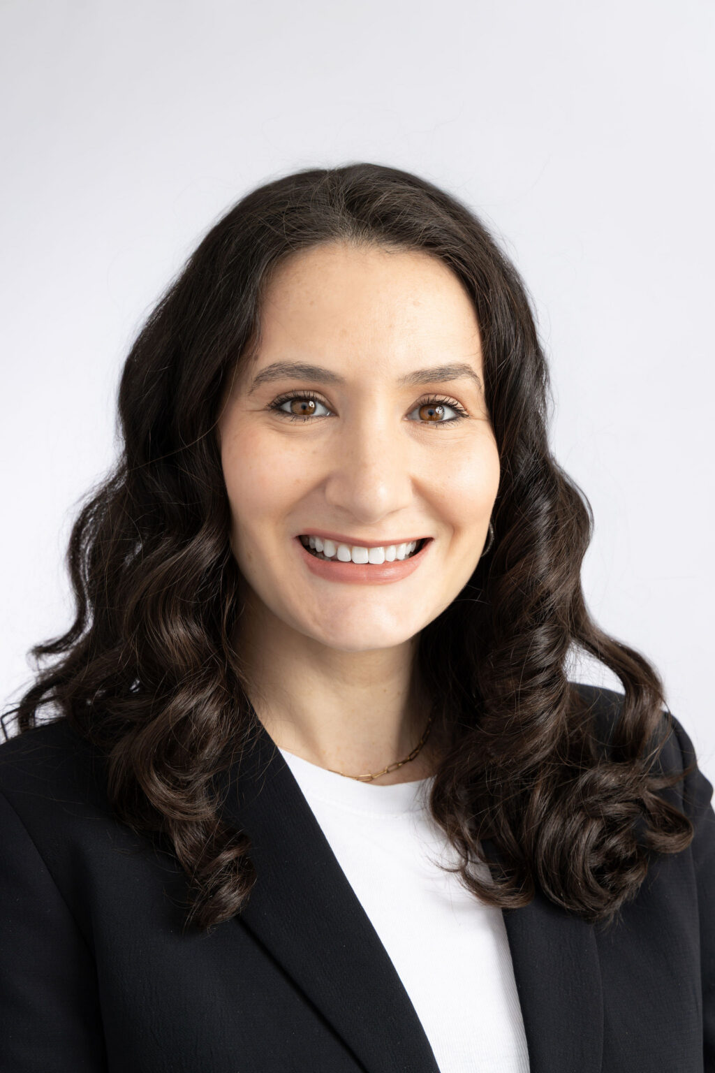 Jessica Zylberlicht Headshot 1